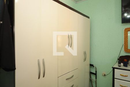 Quarto 1 de casa à venda com 4 quartos, 150m² em Vila Carmosina, São Paulo