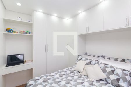 Quarto 1 de apartamento à venda com 2 quartos, 40m² em Vila Carmosina, São Paulo