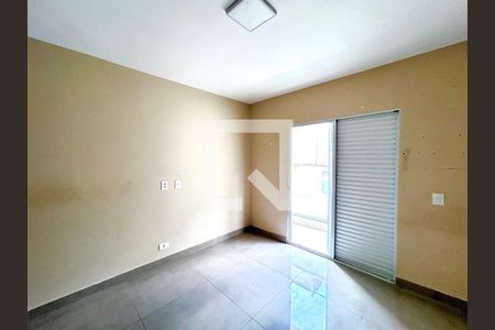 Quarto Suíte 1 de casa para alugar com 3 quartos, 120m² em Vila Barros, Guarulhos