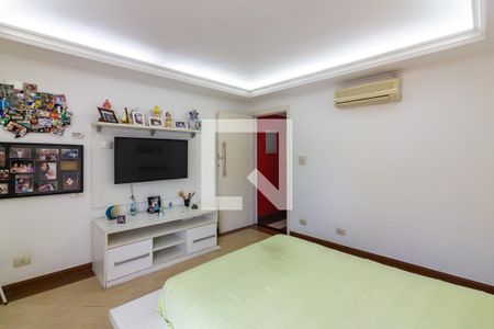 Suíte  de casa à venda com 4 quartos, 218m² em Presidente Altino, Osasco