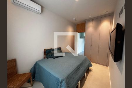 Suíte 1 de casa de condomínio à venda com 5 quartos, 1500m² em Barra da Tijuca, Rio de Janeiro