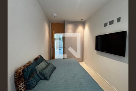 Suíte 1 de casa de condomínio à venda com 5 quartos, 1500m² em Barra da Tijuca, Rio de Janeiro