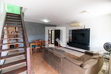 Sala de casa à venda com 4 quartos, 186m² em Serra Grande, Niterói