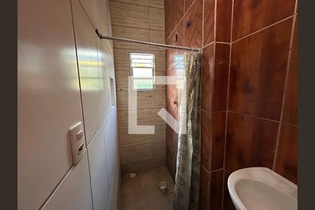 Banheiro de casa à venda com 1 quarto, 48m² em Piedade, Rio de Janeiro