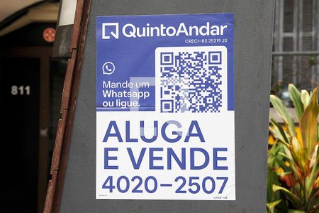 Plaquinha de apartamento à venda com 1 quarto, 59m² em Independência, Porto Alegre