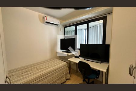 Quarto 1 de apartamento para alugar com 3 quartos, 80m² em Barra da Tijuca, Rio de Janeiro