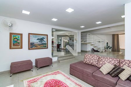 Sala 2 de casa para alugar com 4 quartos, 580m² em São Bento, Belo Horizonte