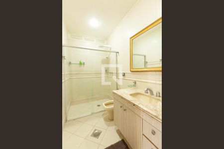 Casa para alugar com 4 quartos, 200m² em Monte Castelo, Contagem