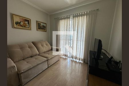 Sala de apartamento para alugar com 3 quartos, 84m² em Jardim Tupanci, Barueri