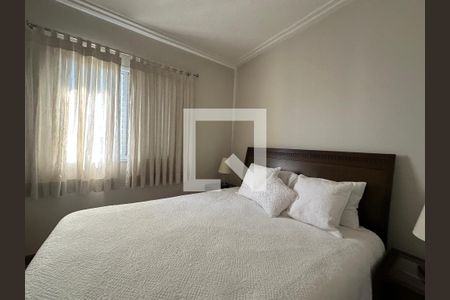 Suíte de apartamento para alugar com 3 quartos, 84m² em Jardim Tupanci, Barueri