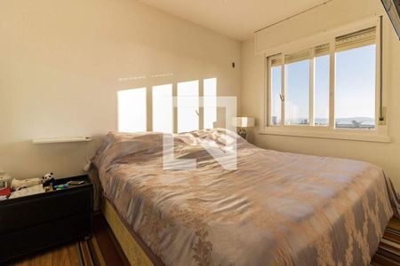 Quarto 2  de apartamento para alugar com 2 quartos, 69m² em Tristeza, Porto Alegre