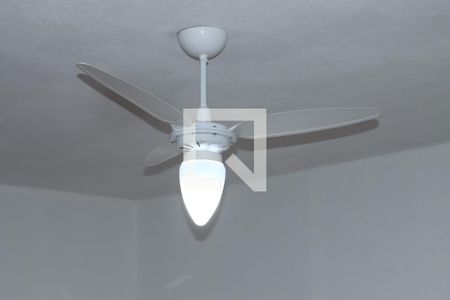 Casa para alugar com 5 quartos, 240m² em Vila Olinda, Embu das Artes