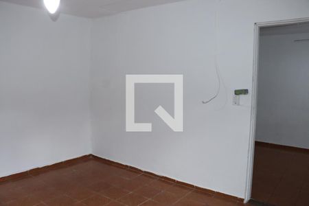 Casa para alugar com 5 quartos, 240m² em Vila Olinda, Embu das Artes