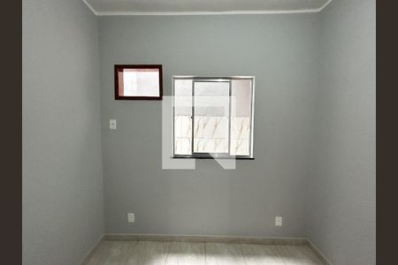 Quarto 2 de casa para alugar com 2 quartos, 46m² em Honório Gurgel, Rio de Janeiro