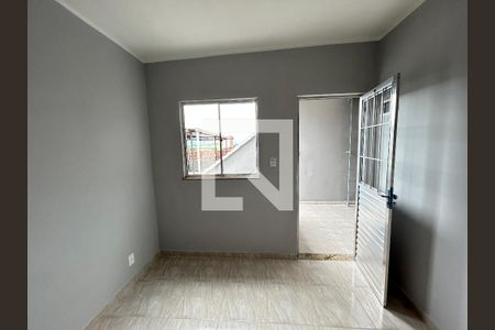 Sala de casa para alugar com 2 quartos, 42m² em Honório Gurgel, Rio de Janeiro
