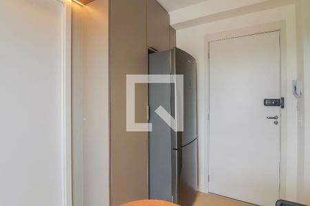 Sala/Cozinha de apartamento à venda com 1 quarto, 24m² em Vila Butantã, São Paulo