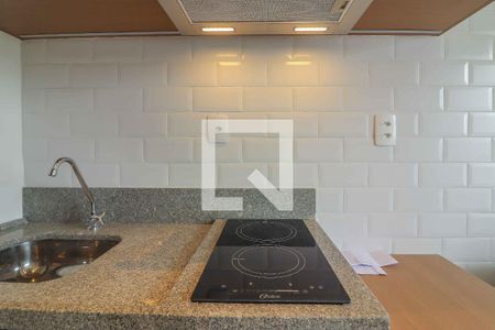 Sala/Cozinha de apartamento à venda com 1 quarto, 24m² em Vila Butantã, São Paulo