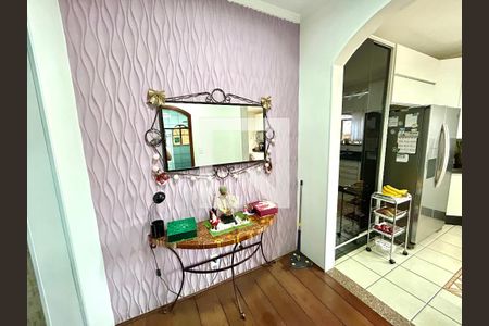 Hall de casa à venda com 3 quartos, 180m² em Jardim Santa Beatriz, Guarulhos