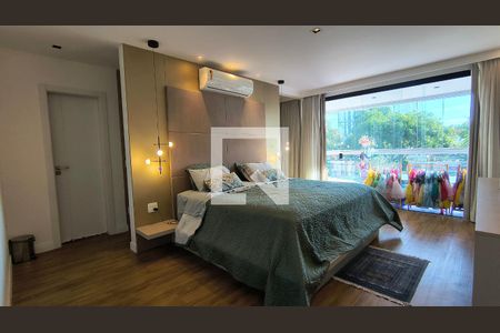 Suíte 1 de casa à venda com 3 quartos, 415m² em Barra da Tijuca, Rio de Janeiro