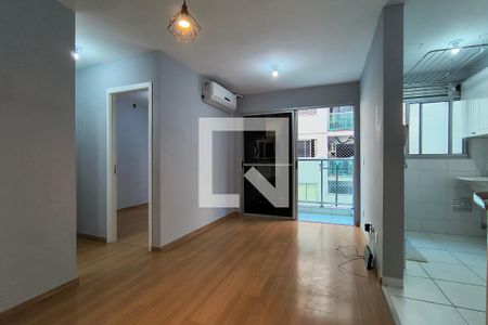 Sala de apartamento para alugar com 2 quartos, 49m² em Pechincha, Rio de Janeiro