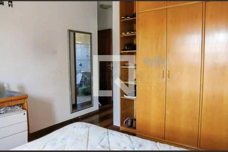 Casa à venda com 4 quartos, 420m² em Interlagos, São Paulo