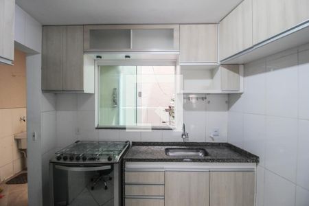 Cozinha de casa para alugar com 2 quartos, 65m² em Centro, Nilópolis