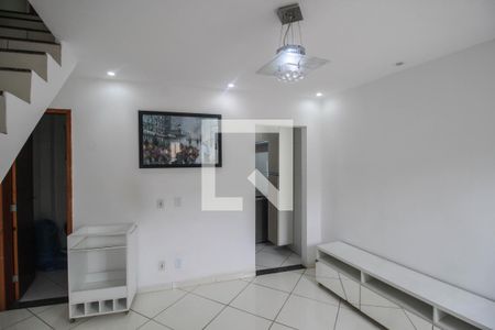 Sala de casa para alugar com 2 quartos, 65m² em Centro, Nilópolis