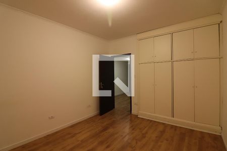 Quarto 2 de casa para alugar com 4 quartos, 327m² em Santa Terezinha, São Bernardo do Campo