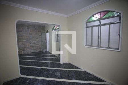Sala de casa para alugar com 3 quartos, 230m² em Salgado Filho, Belo Horizonte