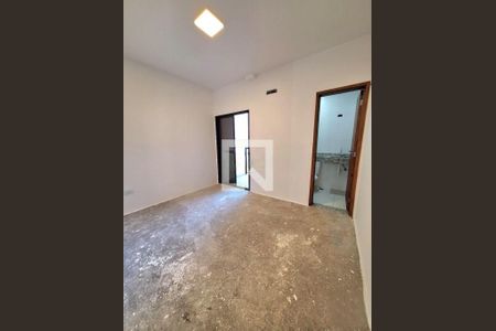 Casa à venda com 3 quartos, 111m² em Vila Guilhermina, São Paulo