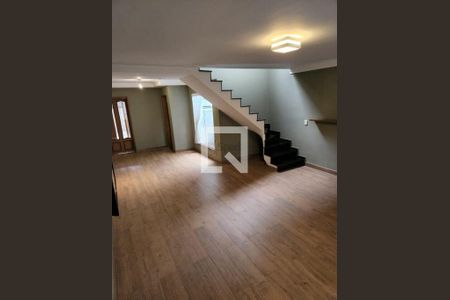 Casa à venda com 3 quartos, 285m² em Carandiru, São Paulo