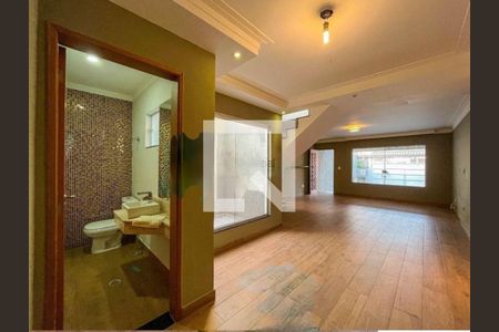 Casa à venda com 3 quartos, 285m² em Carandiru, São Paulo