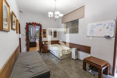 Sala 2 de casa à venda com 7 quartos, 358m² em Sagrada Família, Belo Horizonte