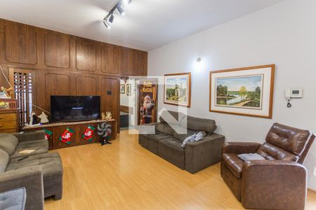 Sala 1 de casa à venda com 7 quartos, 358m² em Sagrada Família, Belo Horizonte