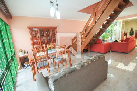 Sala de casa à venda com 3 quartos, 190m² em Água Rasa, São Paulo