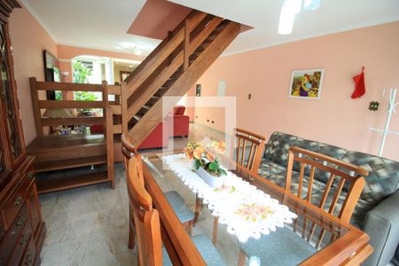 Sala de casa à venda com 3 quartos, 190m² em Água Rasa, São Paulo