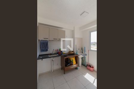 Sala/Cozinha/Área de Serviço  de apartamento para alugar com 2 quartos, 32m² em Jardim America da Penha, São Paulo