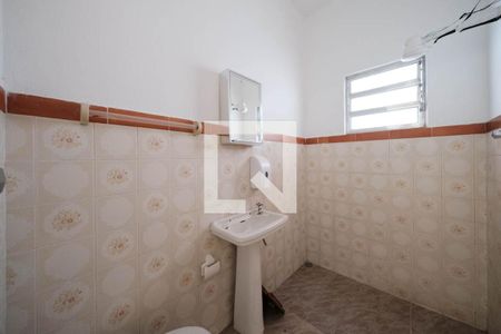 Banheiro de casa à venda com 2 quartos, 244m² em Vila Guilhermina, São Paulo