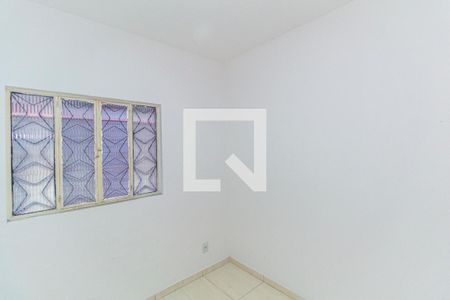 Quarto de casa para alugar com 1 quarto, 55m² em Marechal Hermes, Rio de Janeiro