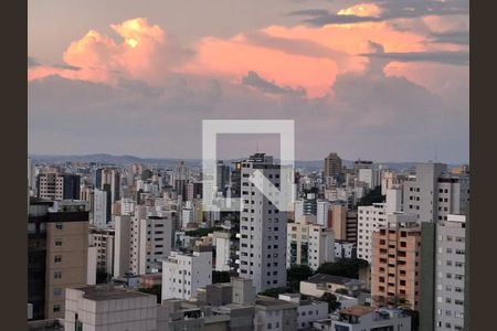 Apartamento à venda com 4 quartos, 130m² em Anchieta, Belo Horizonte
