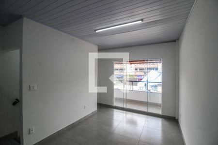 Sala / Quarto de casa para alugar com 1 quarto, 60m² em Centro, Nilópolis
