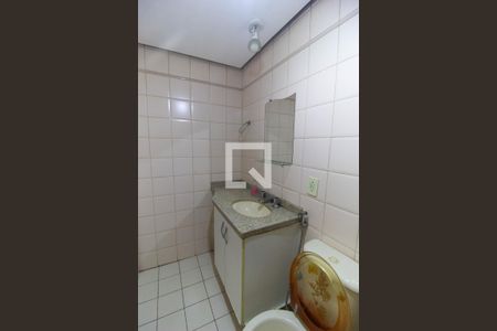 Banheiro social de apartamento à venda com 2 quartos, 70m² em Icaraí, Niterói
