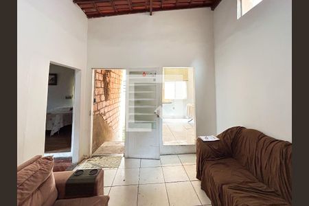 Casa para alugar com 3 quartos, 120m² em Lagoinha Leblon (venda Nova), Belo Horizonte