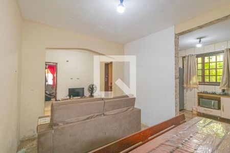 Casa à venda com 3 quartos, 150m² em Fátima, Canoas