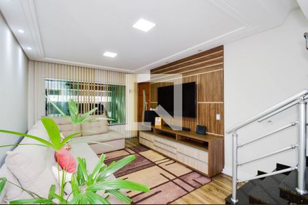 Casa à venda com 3 quartos, 130m² em Jardim Silvia, Guarulhos