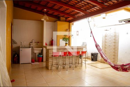 Casa de Condomínio para alugar com 3 quartos, 200m² em Setor Negrão de Lima, Goiânia