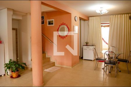 Casa de Condomínio para alugar com 3 quartos, 200m² em Setor Negrão de Lima, Goiânia