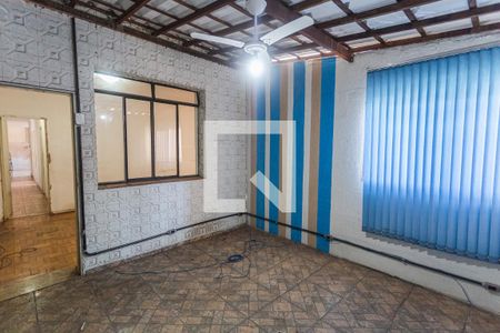 Quarto 1 de casa para alugar com 7 quartos, 290m² em Floresta, Belo Horizonte