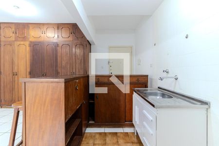 Cozinha de kitnet/studio para alugar com 1 quarto, 28m² em Higienópolis, São Paulo