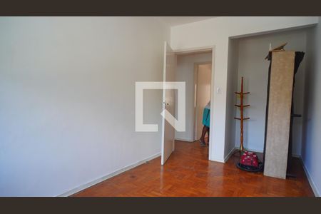 Quarto 2 de apartamento para alugar com 2 quartos, 68m² em Azenha, Porto Alegre